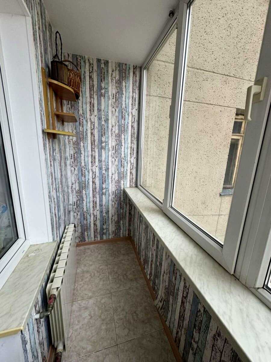 1877948861028657