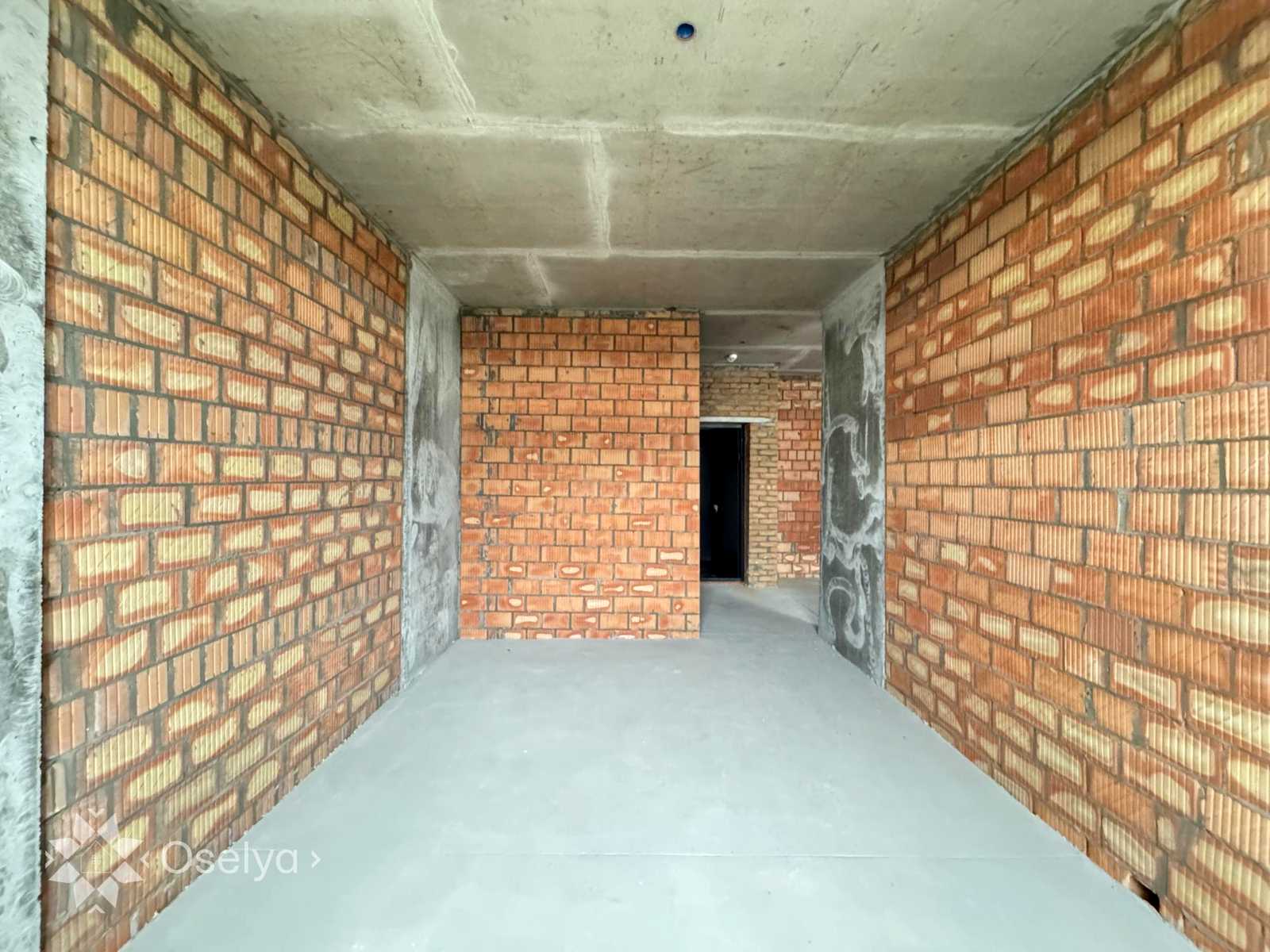 1877949159229175