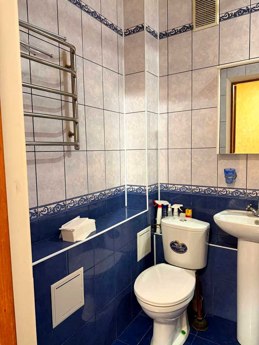 1877949530296859