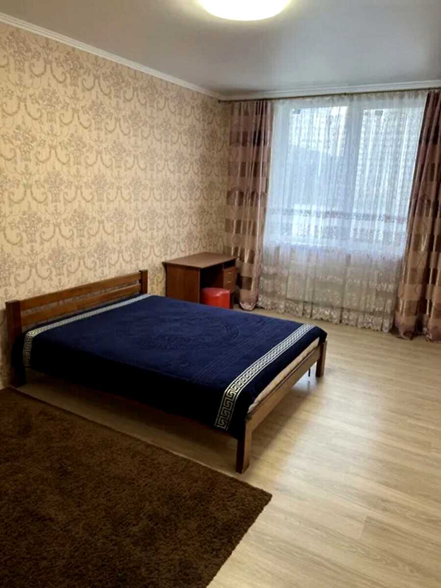 1877951472835544