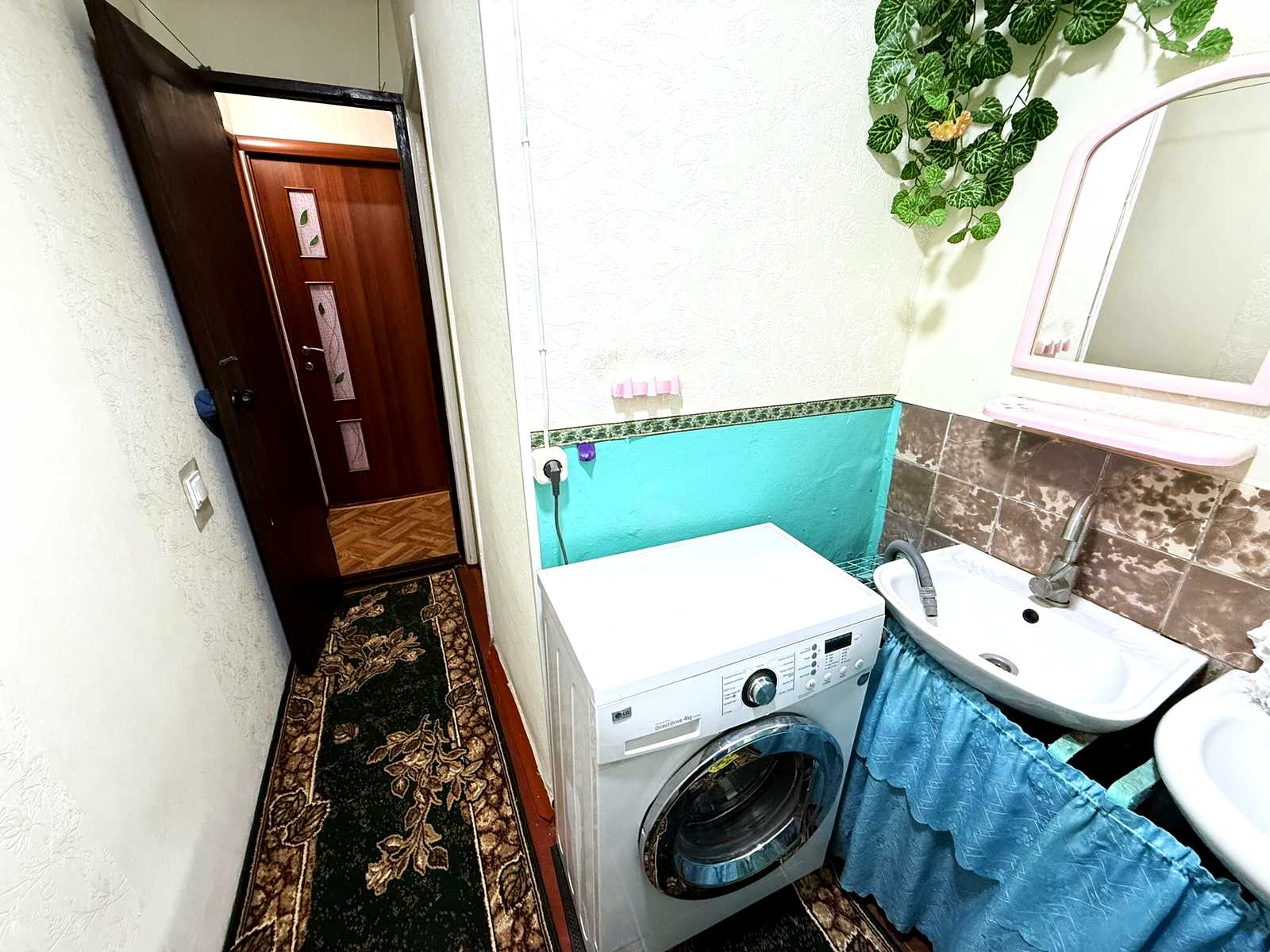 1877956239751106