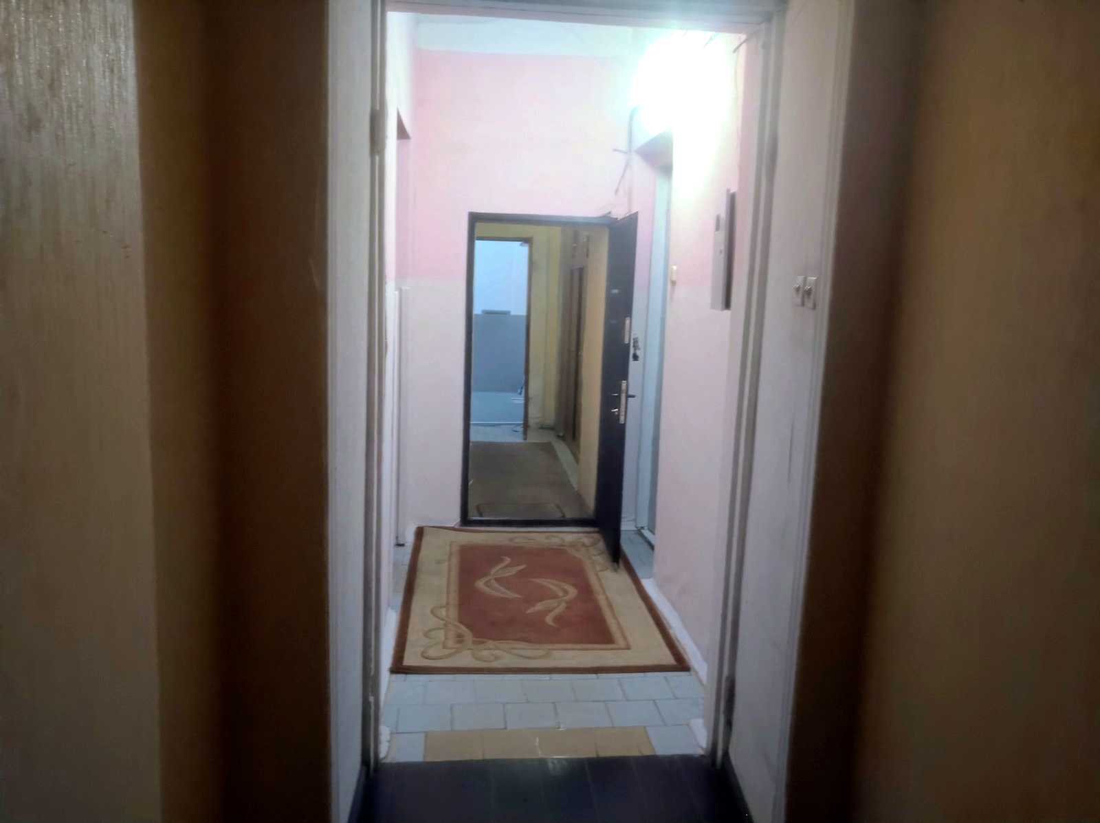1877958539915811