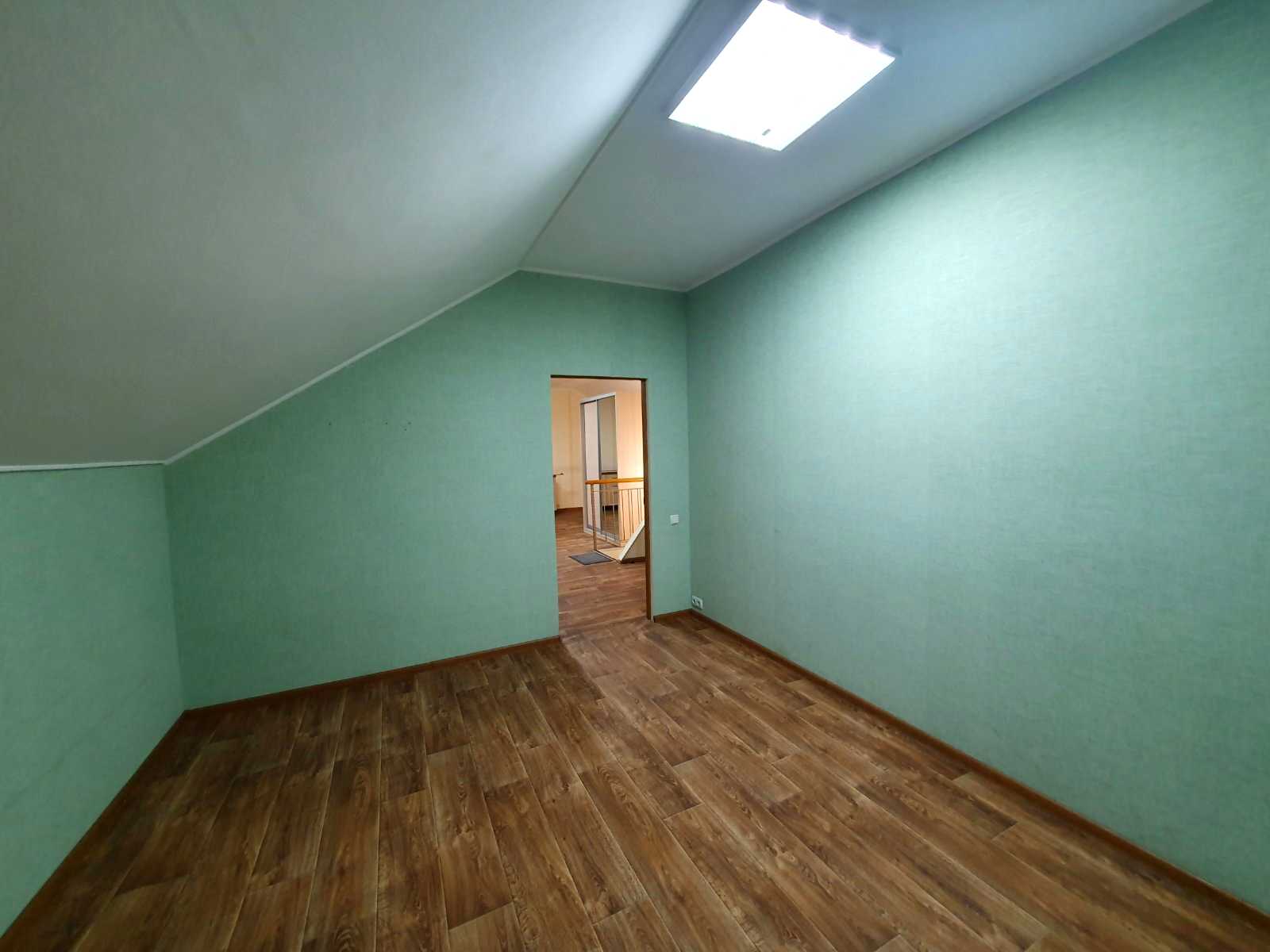 1877960336007693