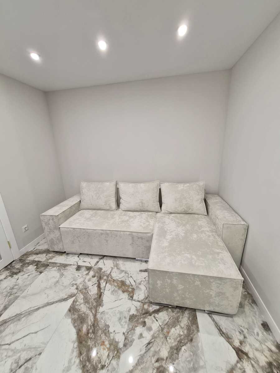 1877963047651471