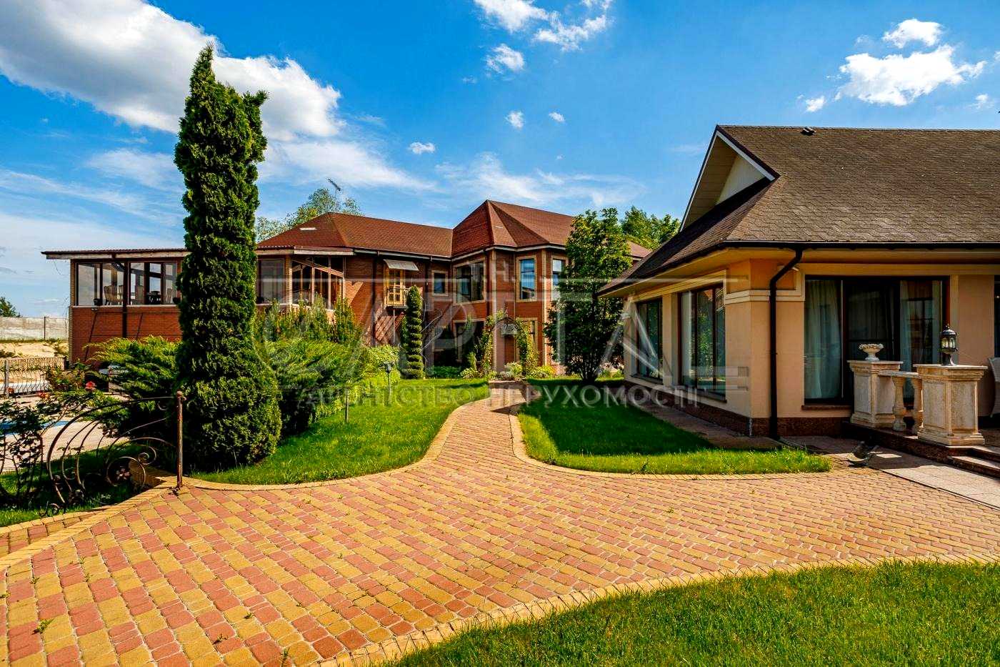1877963706668328