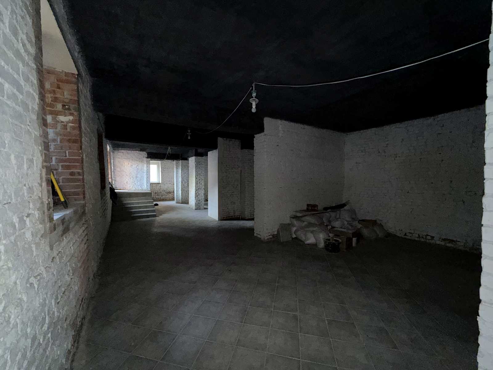 1877965339165879