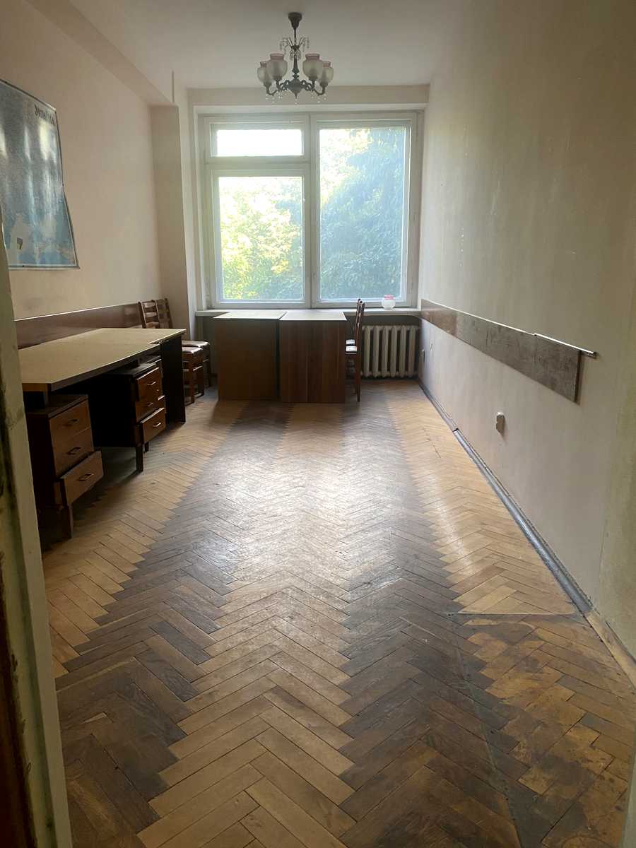 1877965347669443