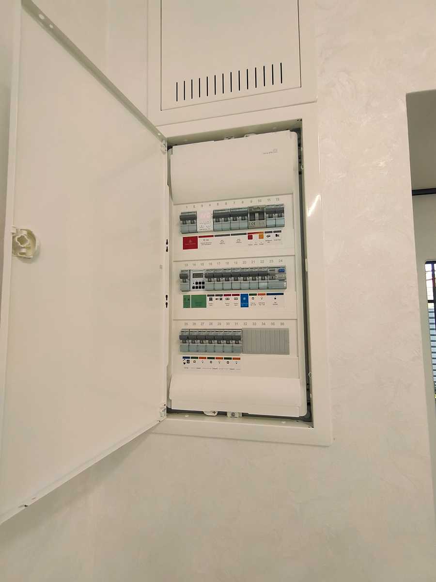 1877966201777702