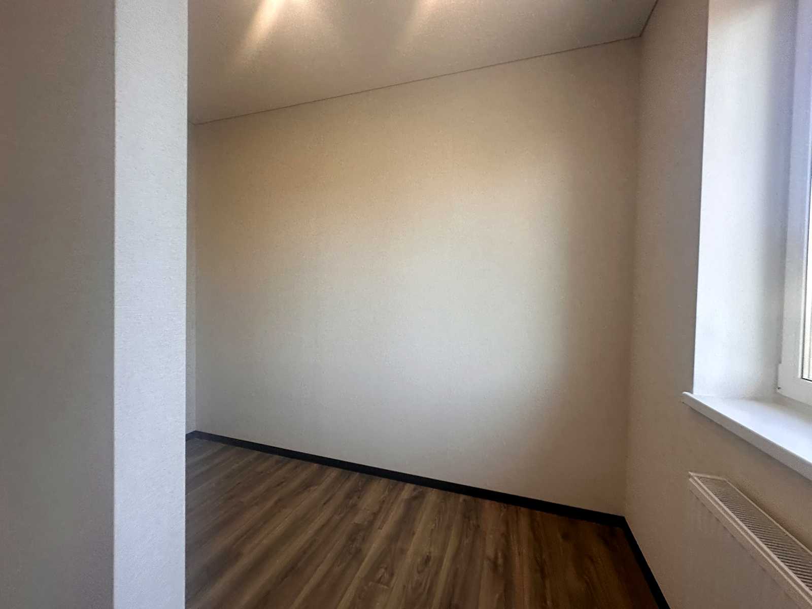 1877967796276553