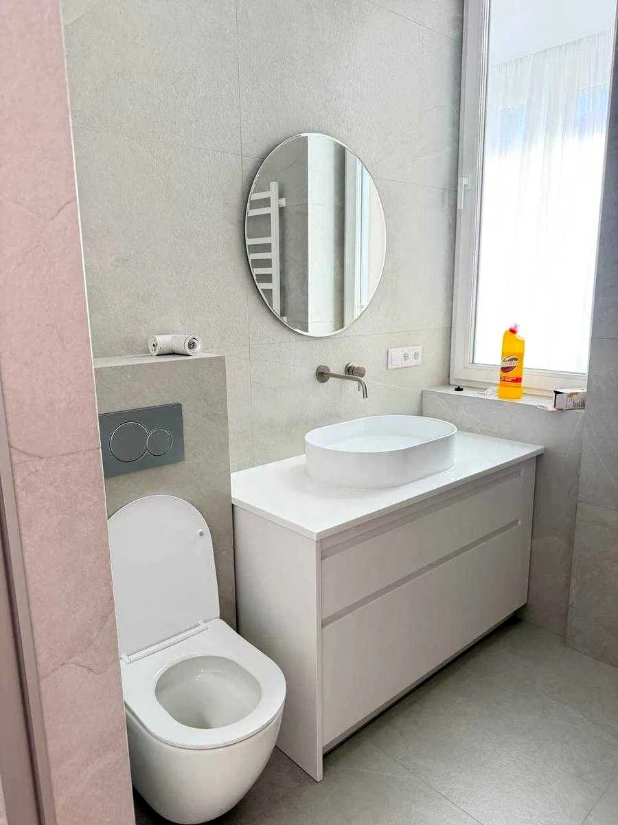 1877968626299038