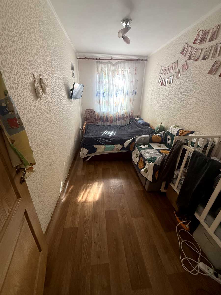 1877999046981373