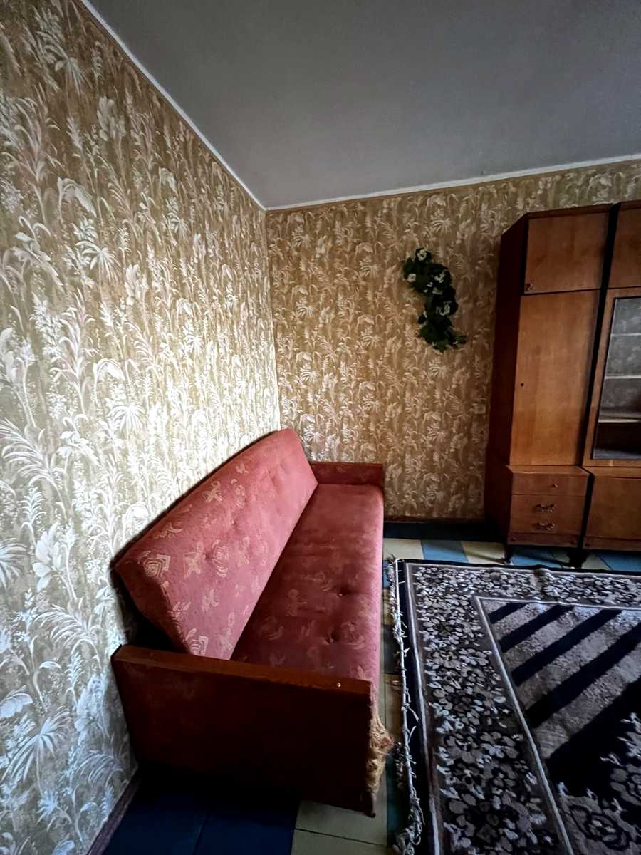 1878010547545389