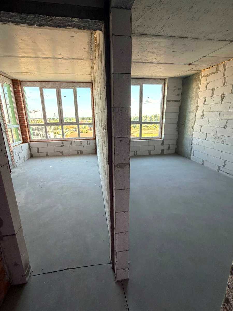 1878017272613673