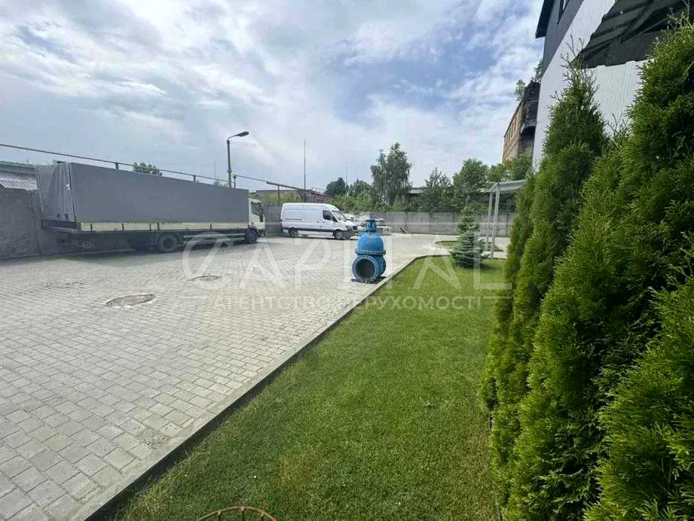 1878017287014325