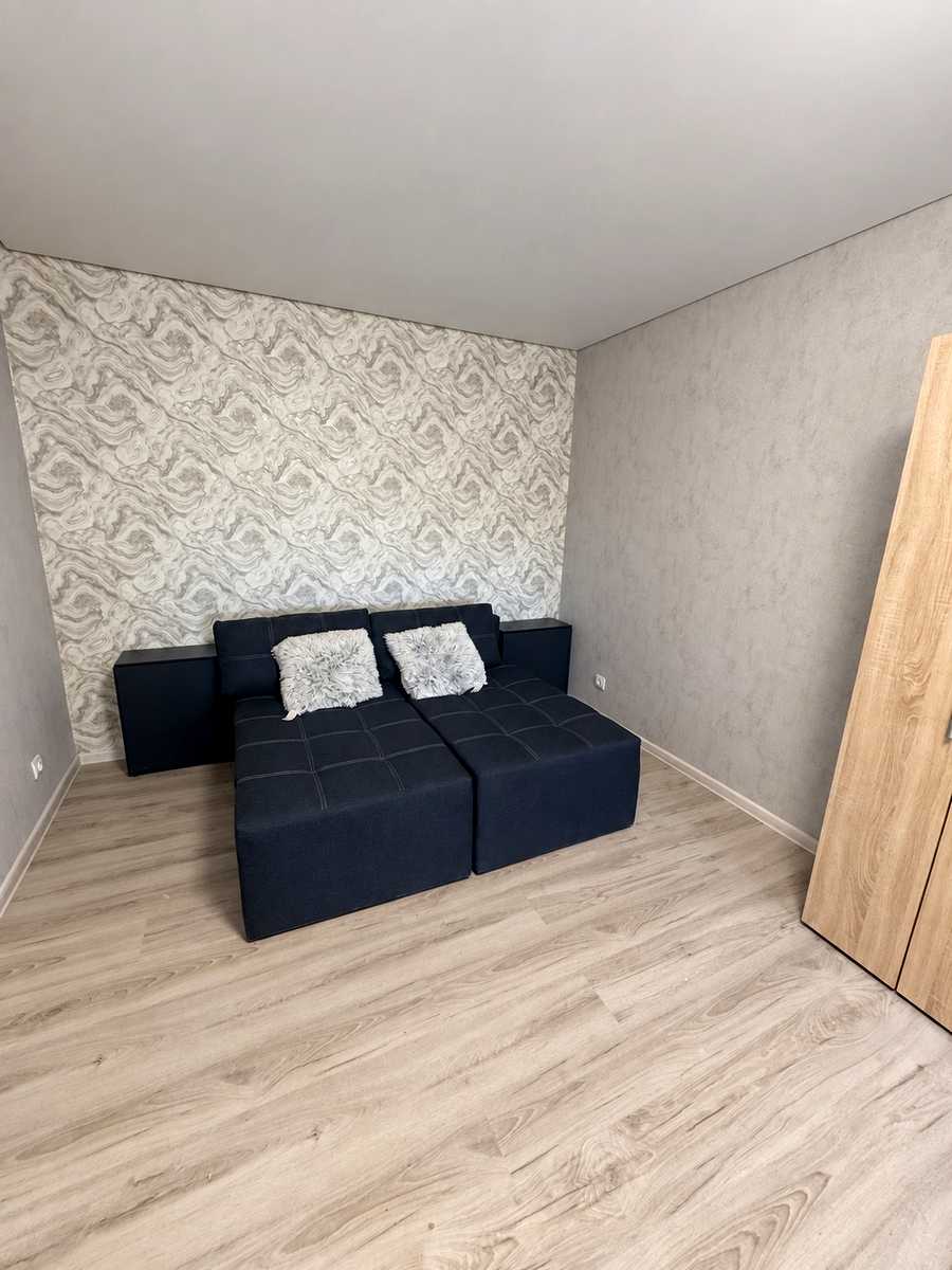 1878018613331262