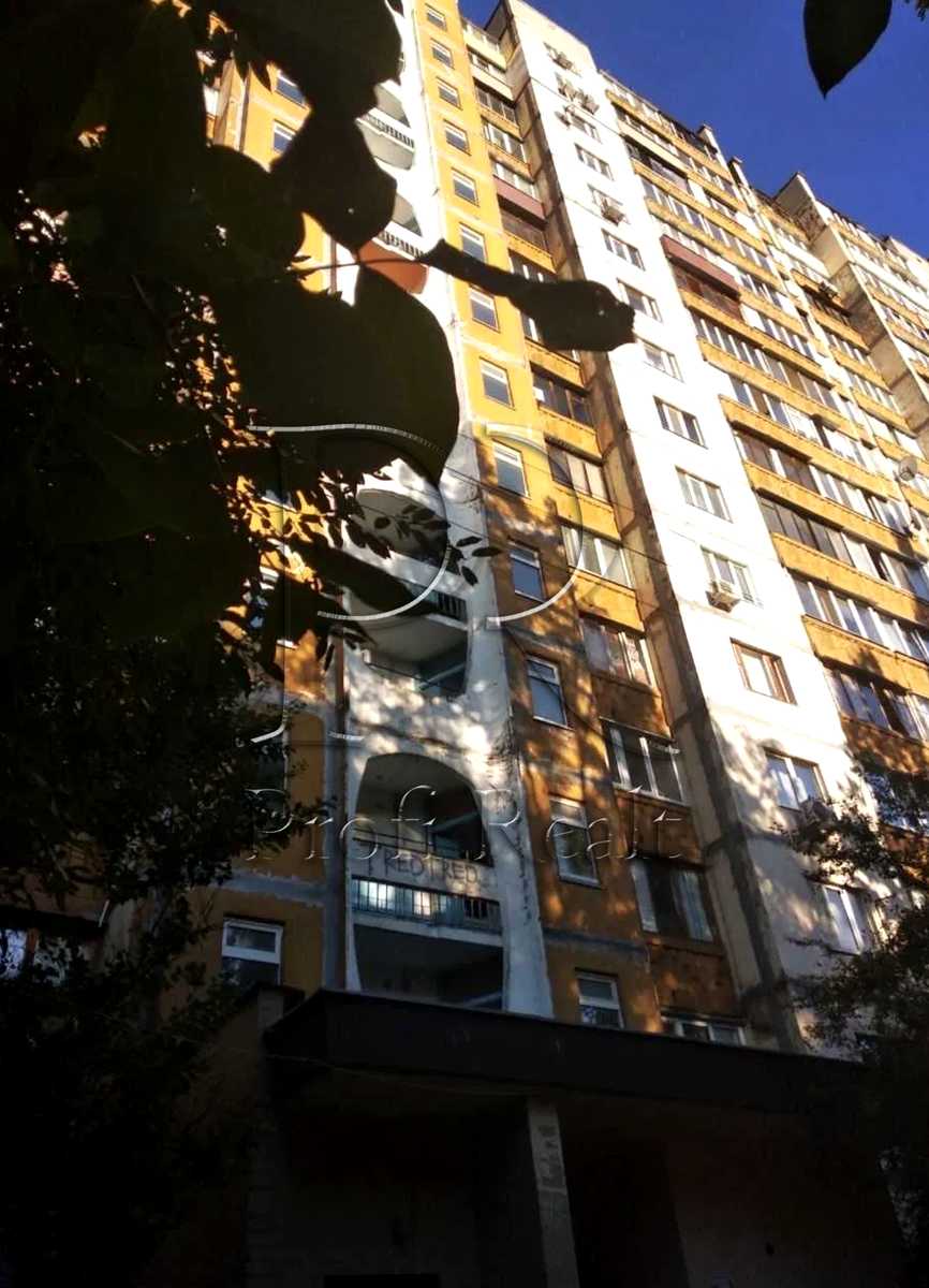 1878025709678131