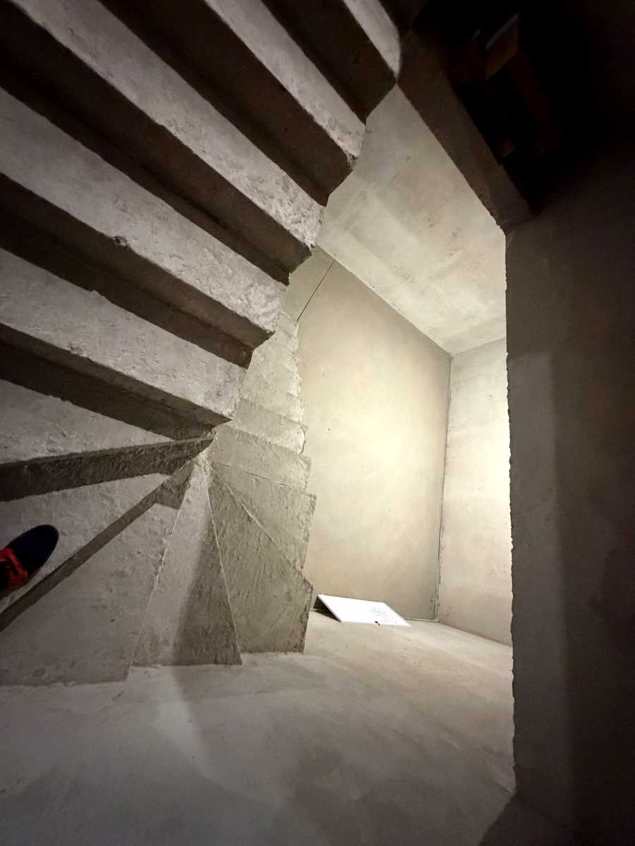 1878026375056227