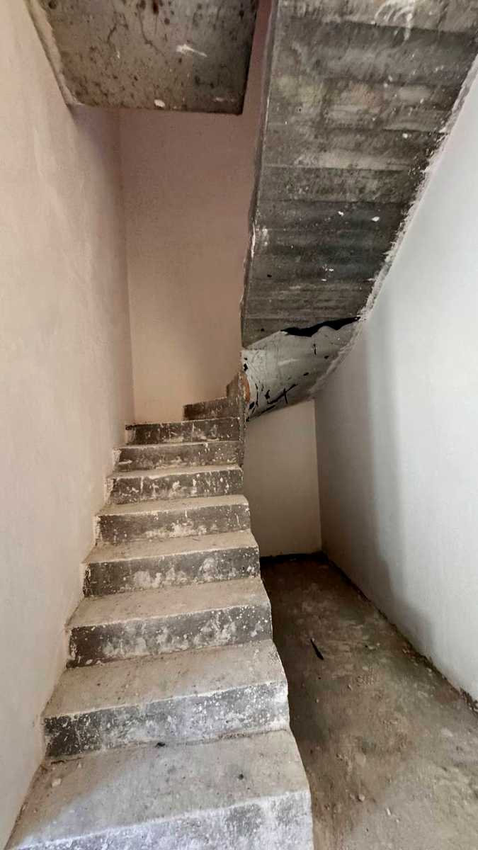 1878033408721979