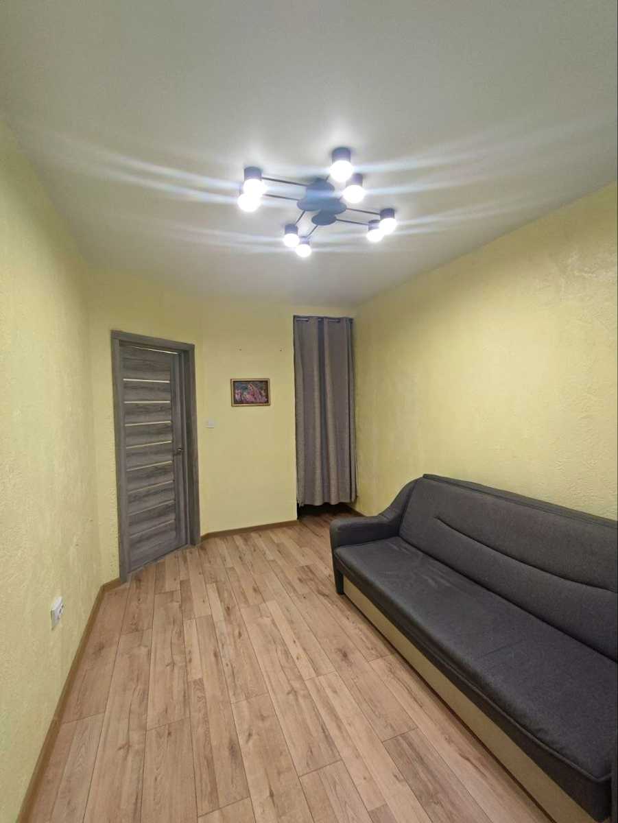 1878033571571996