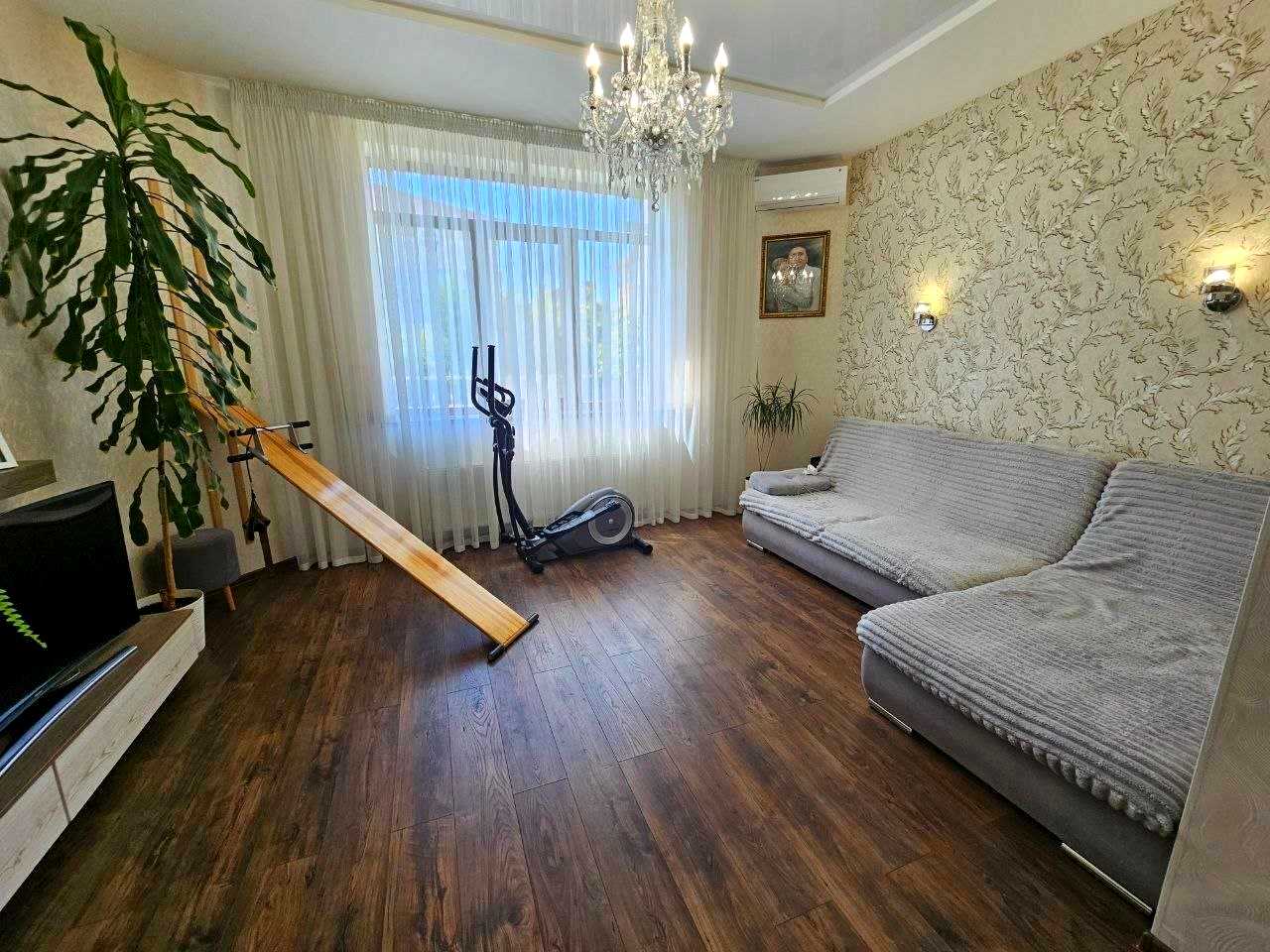 1878034619923306.jpg