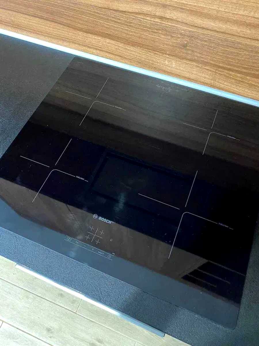 1878035037975246