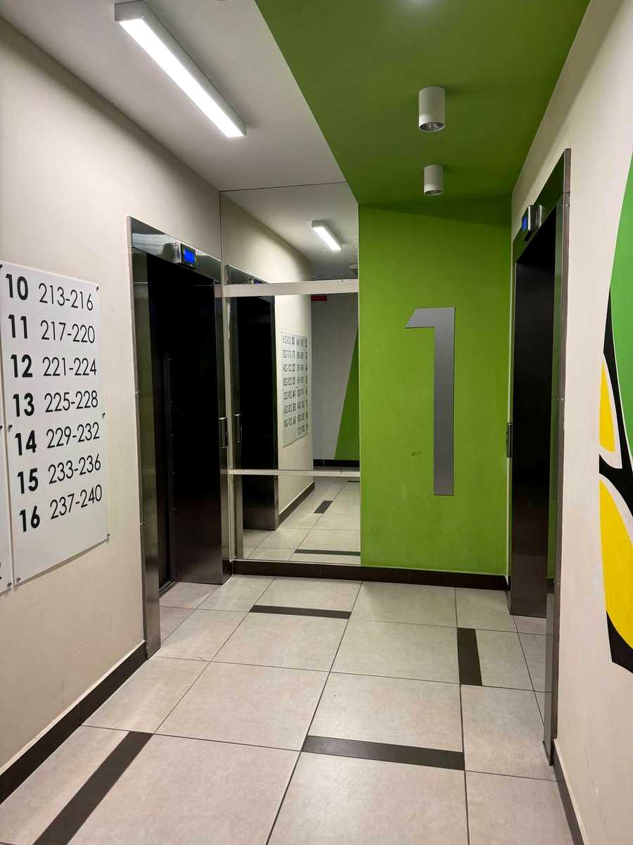 1878039843313381