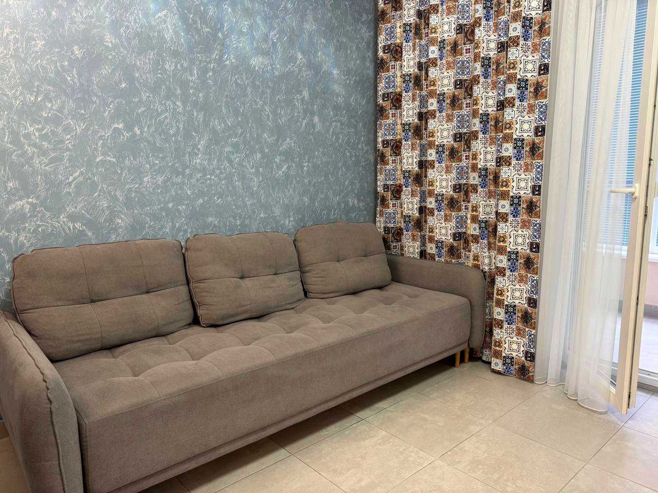 1878039844152655