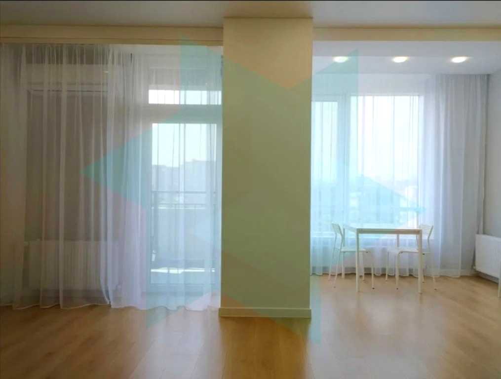 1878041608240294