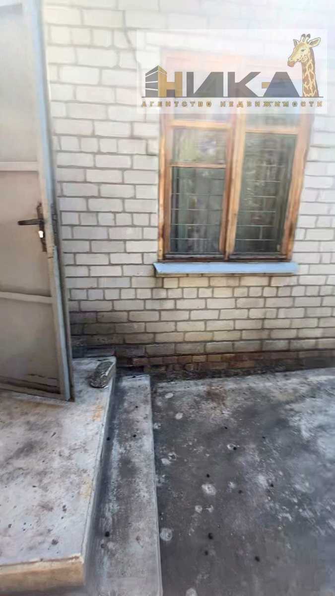 1878044748002224