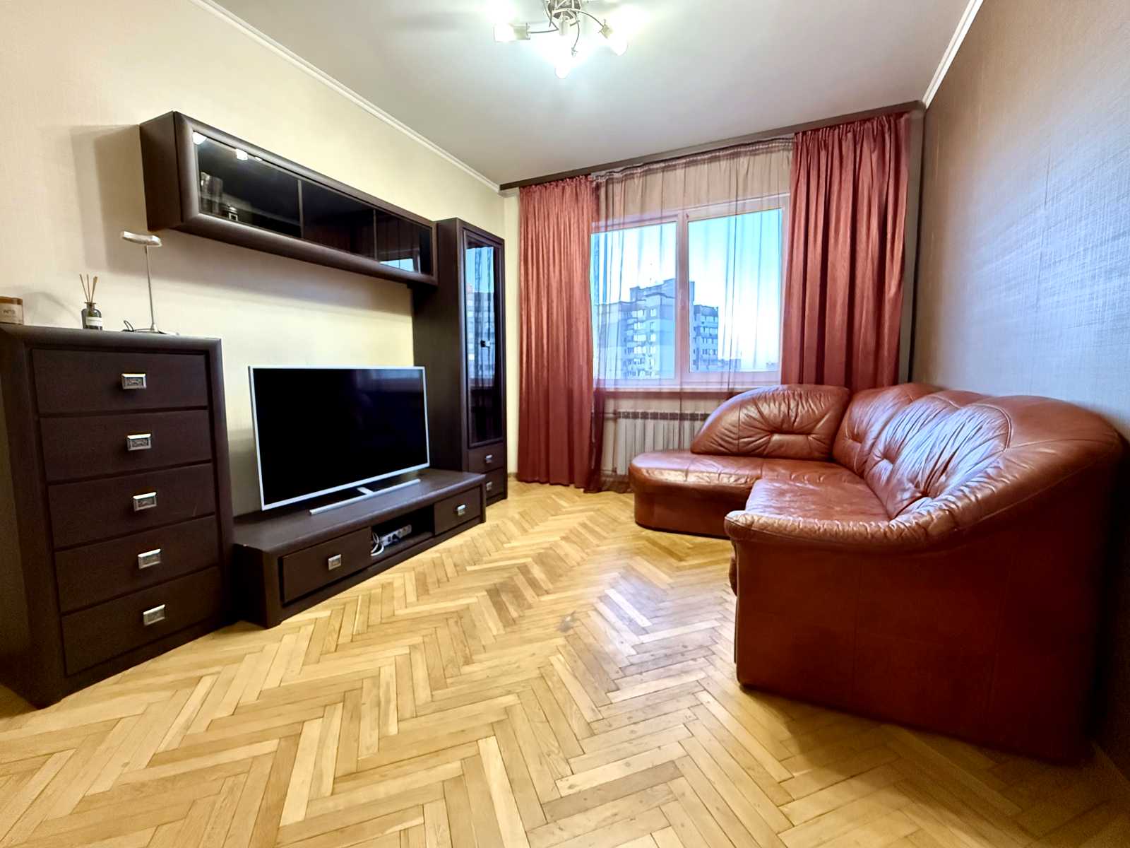 1878048212852119