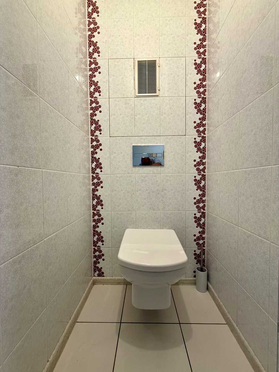 1878048215999260