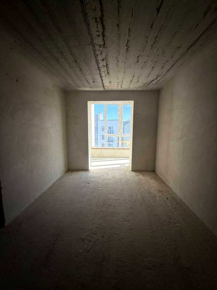 1878054869496379