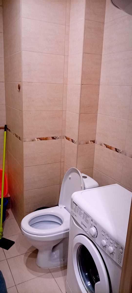 1878056902798975