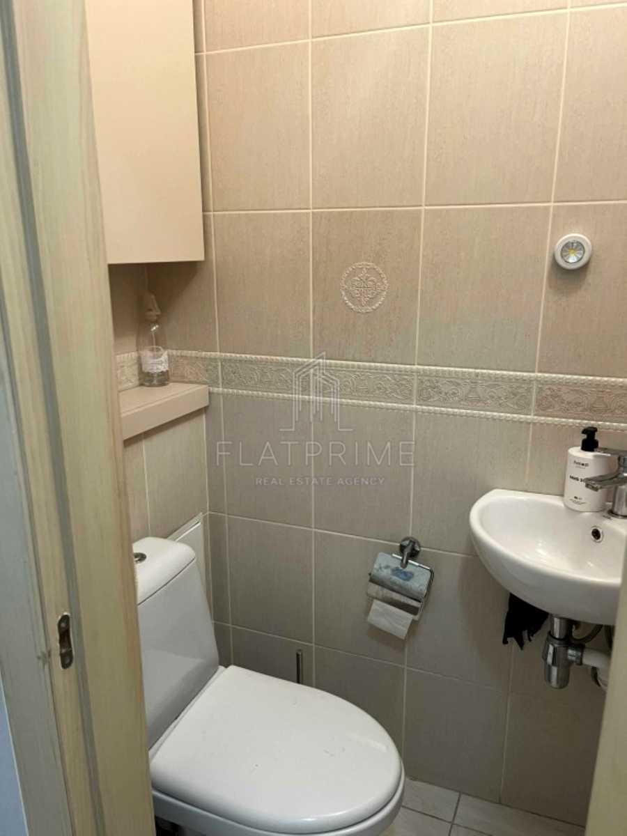 1878058508976432