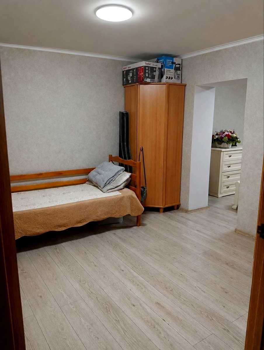1878095667235318