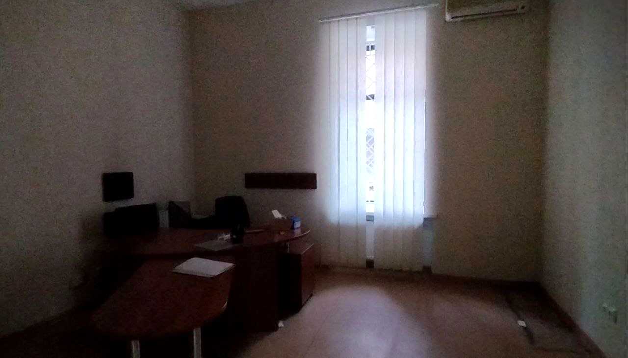 1878105037899216