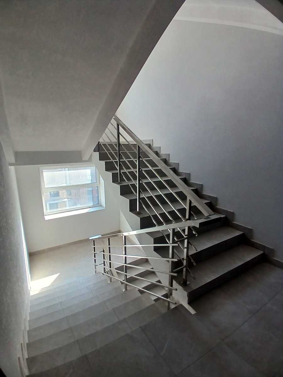 1878107260902339