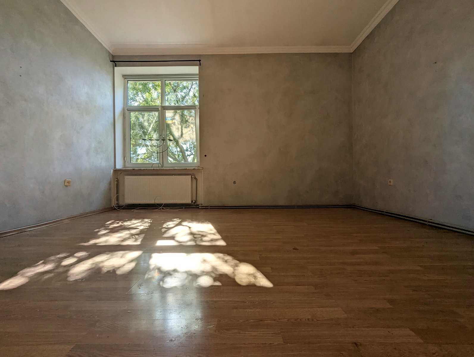 1878107848427689
