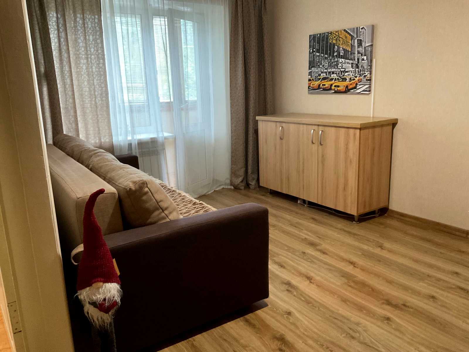 1878108755562811
