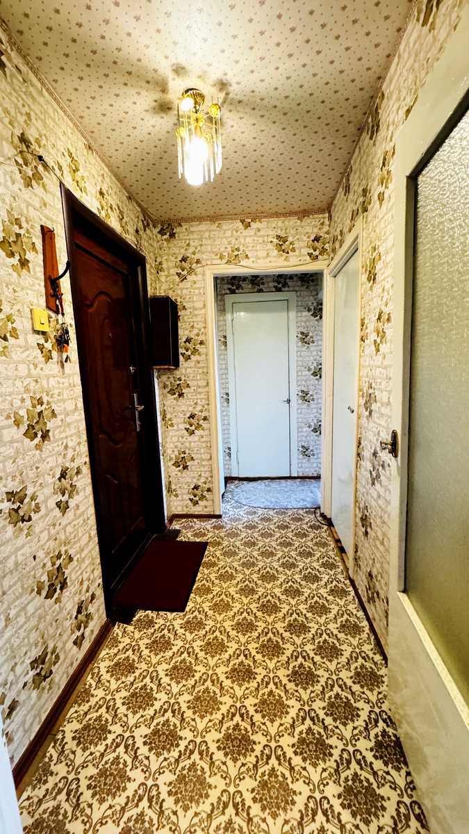 1878109568035217