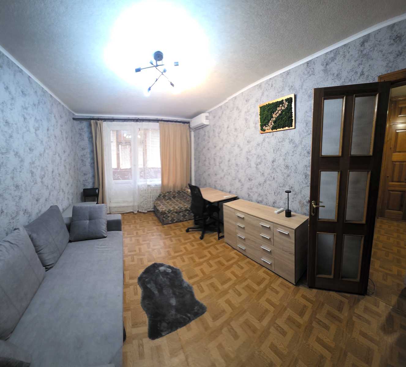 1878114978083713