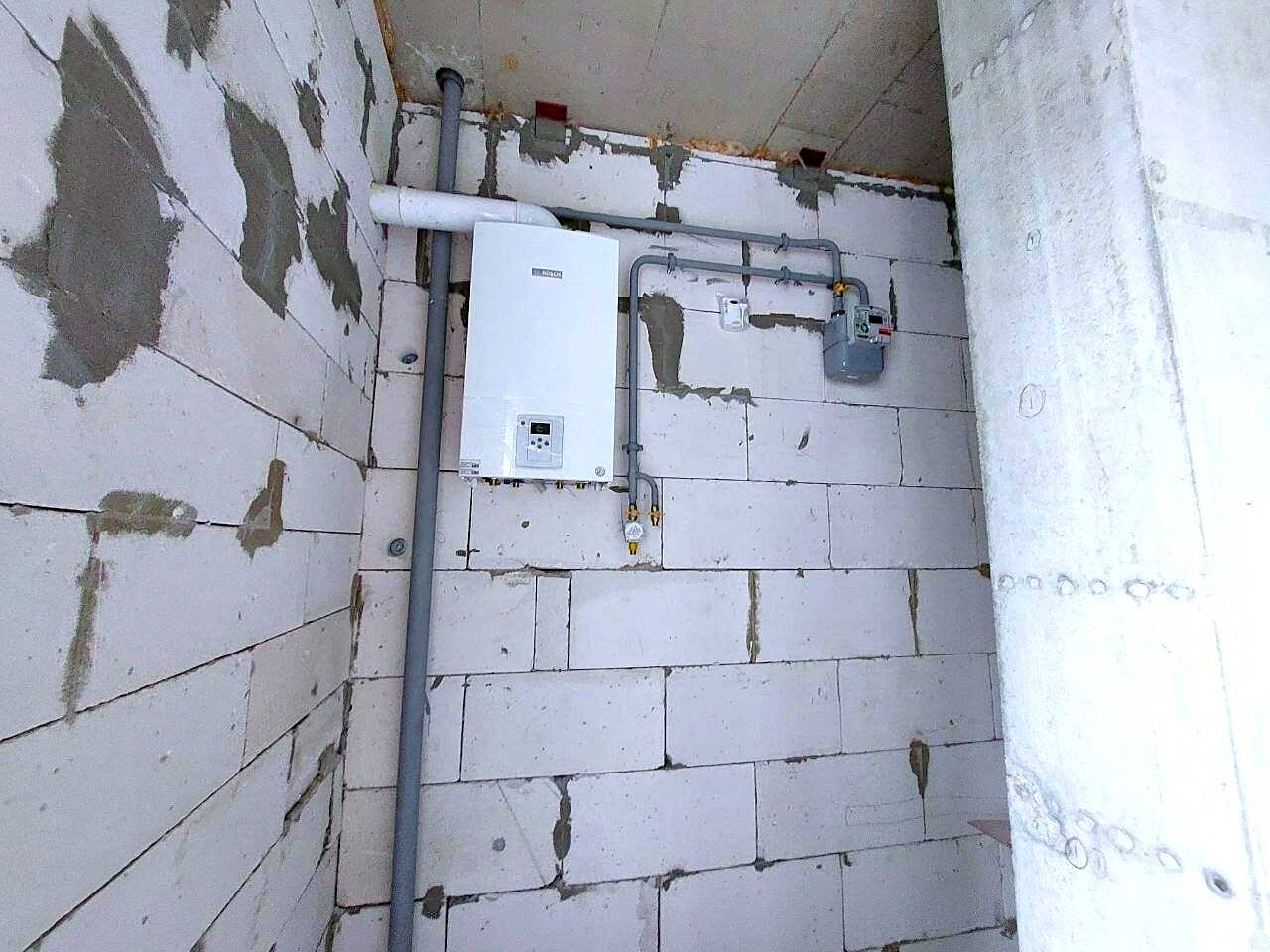 1878116852899467