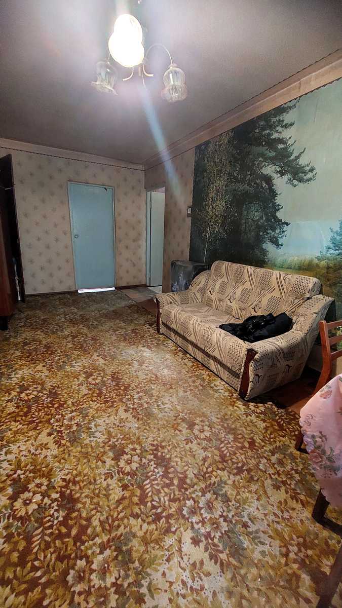 1878123284893089