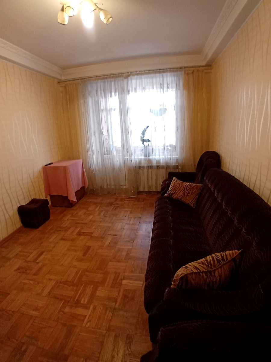 1878126243207989