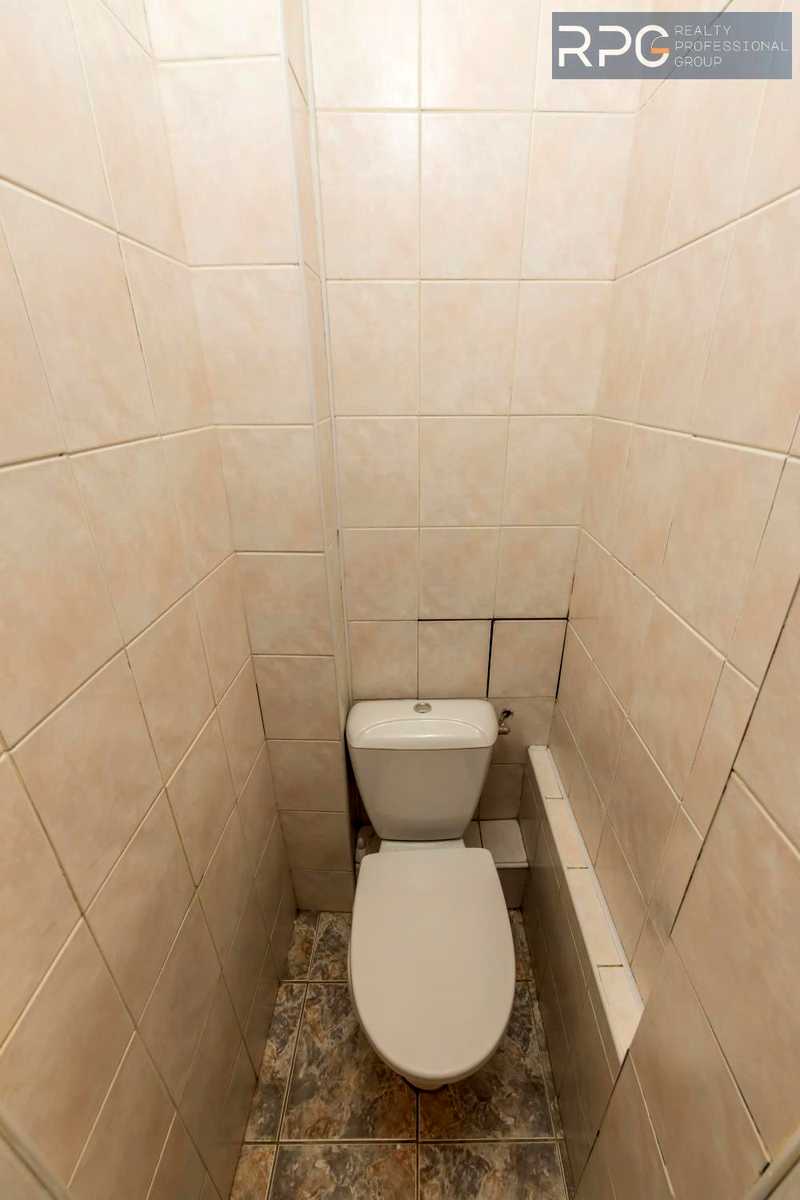 1878128905795359