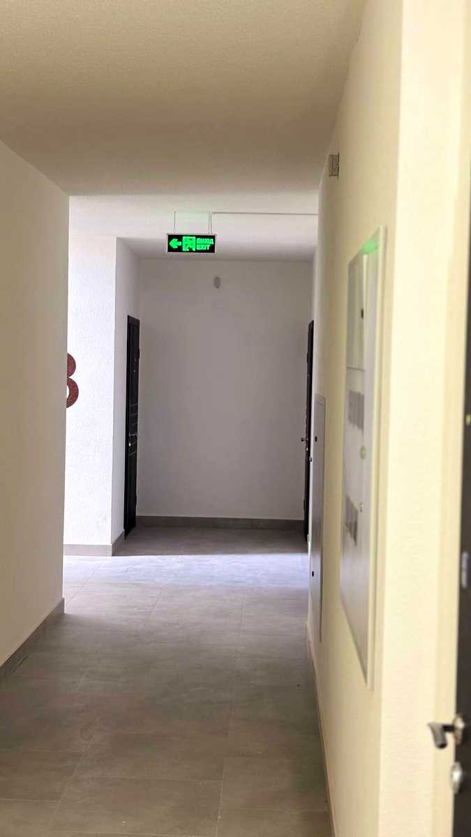 1878129784585923