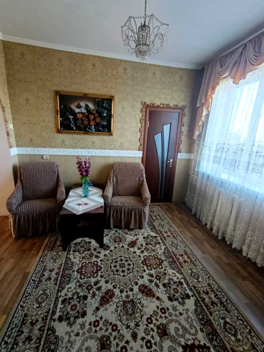 1878138870478137