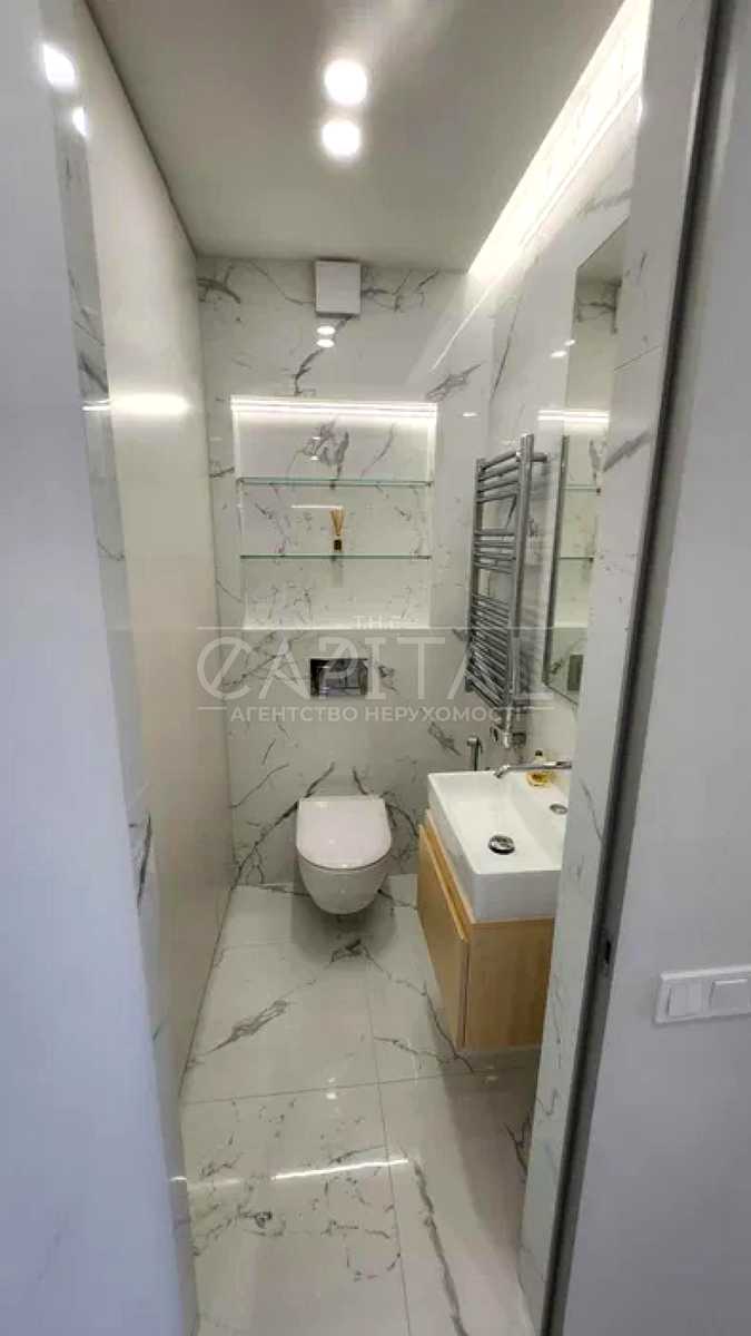 1878143975209687