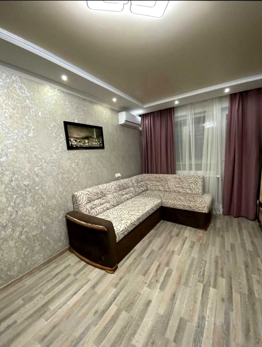 1878154583151663