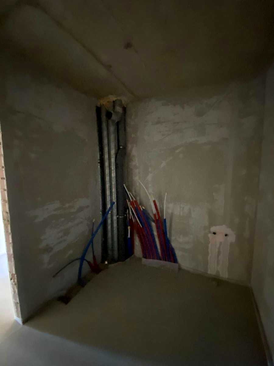 1878170648591885